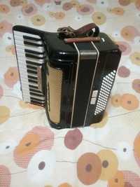 Acordeon german diamant cu 80 de basi