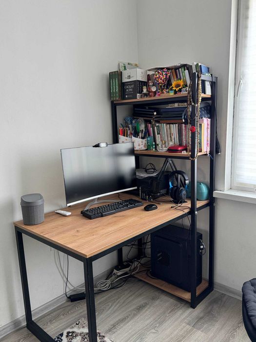 Loft stellajlik stol polkasi bilan