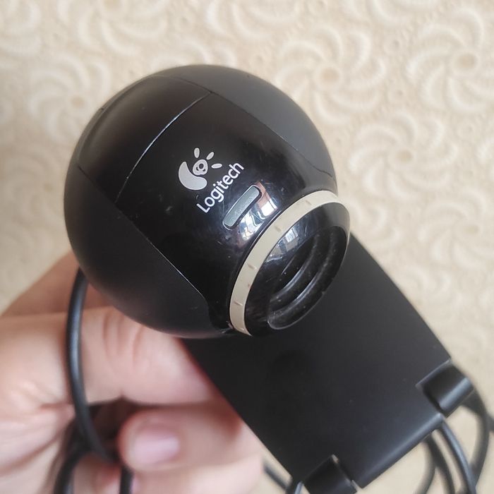 Вебкамера Logitech