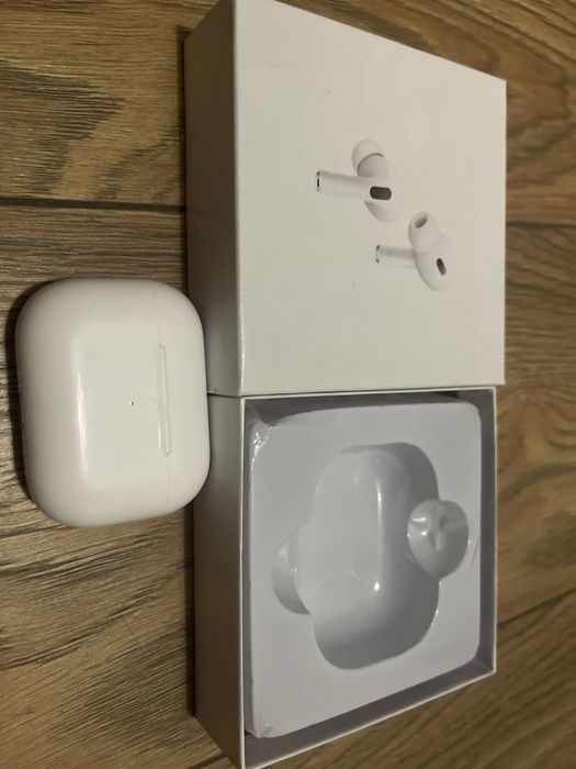 airpods pro 2.