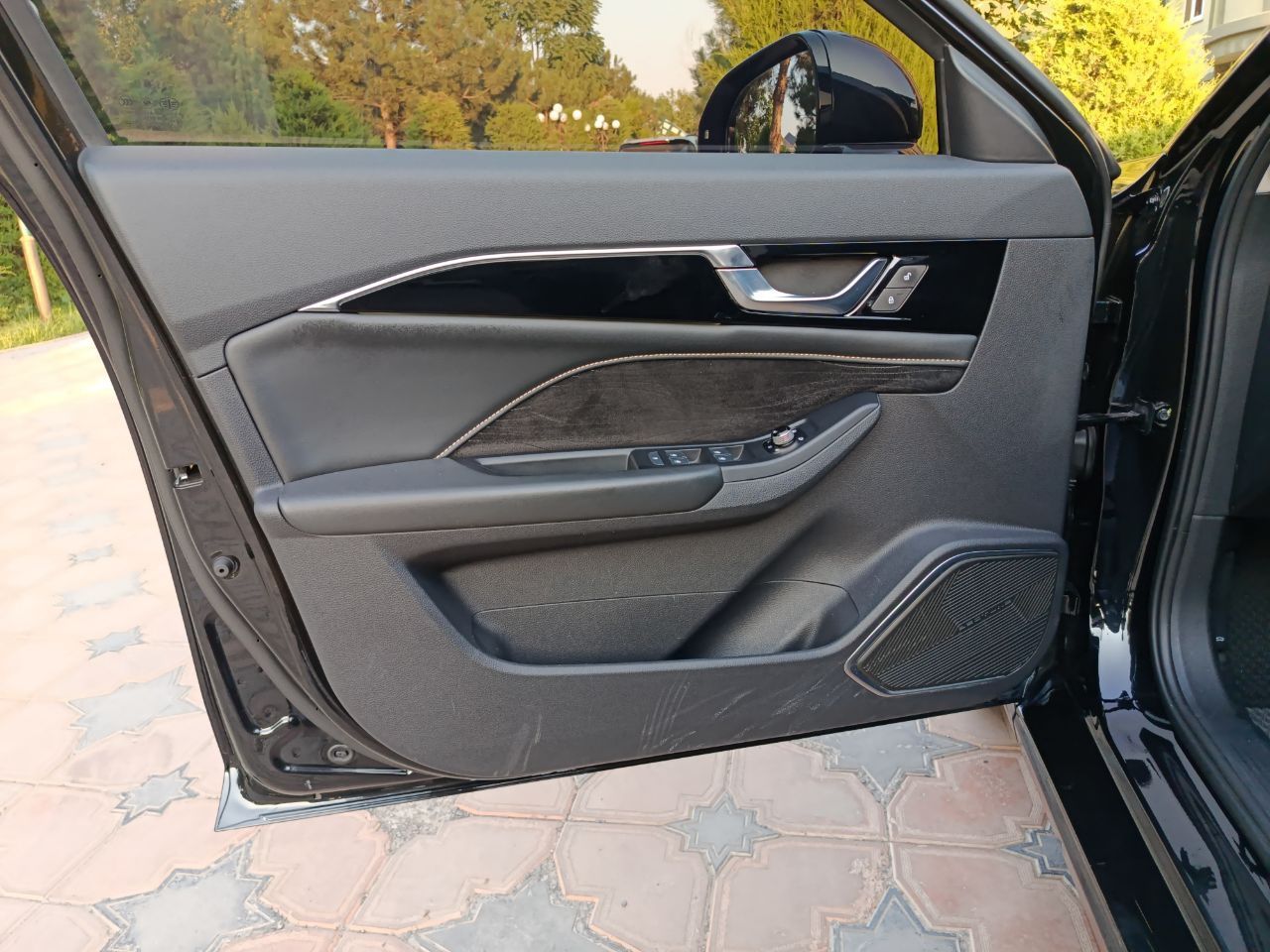 BESTUNE b70 2025! 2li eng Fulli. Rasmiy salondan 396 mln olingan