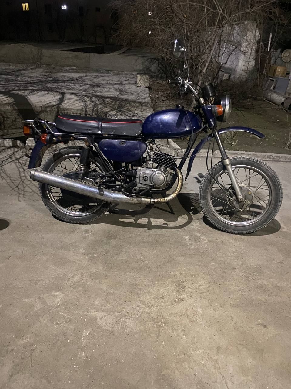 Mototsikl Minsk sotiladi
