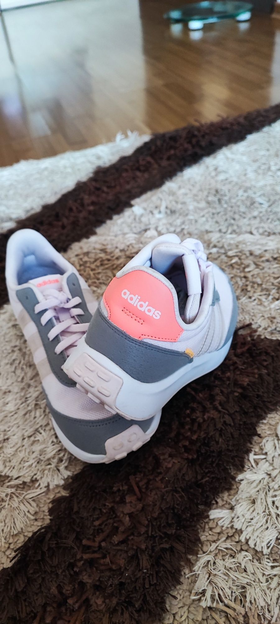 Оригинални маратонки Adidas