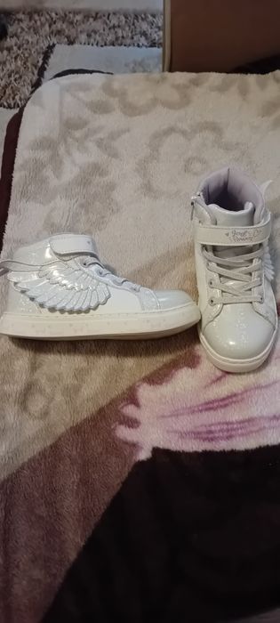 Ghetute toamna iarna LC Waikiki marime 28