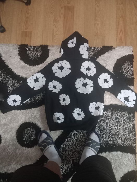 vand hanorac denim tears(nu are eticheta)