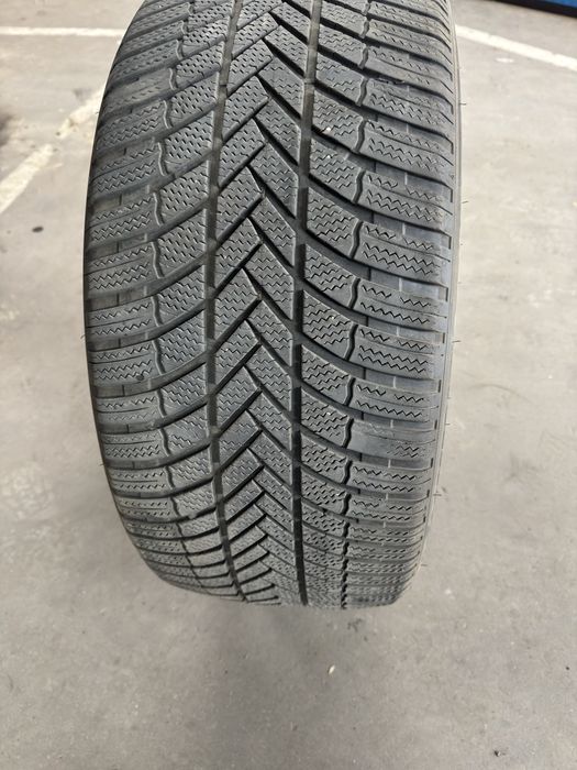 Cauciucuri Bridgestone 285/40 R22 iarna