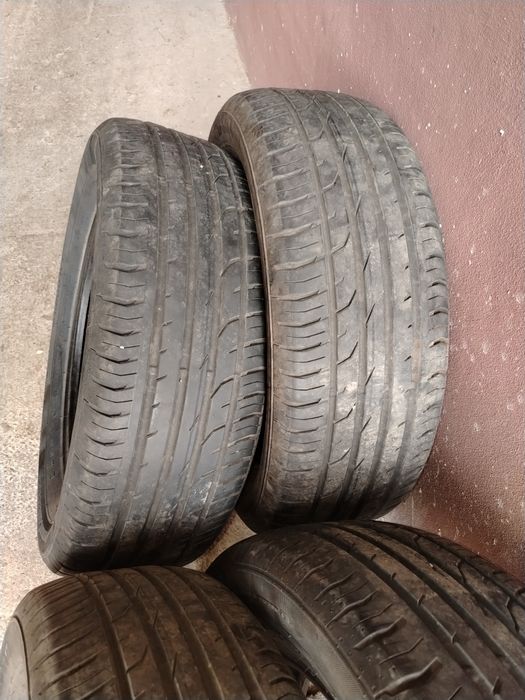 Cauciucuri continental 215/60/17 rulate doar 4000 de km preț 800 ron