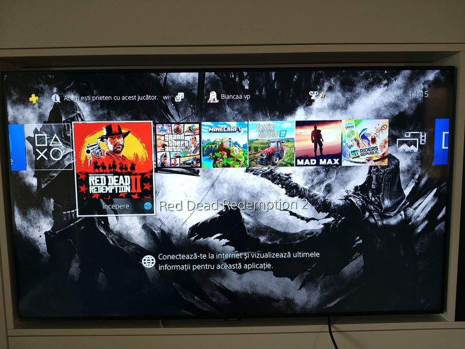 Vând Ps4 complet funcțional