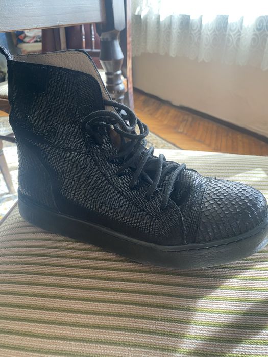 Боти от естествена кога