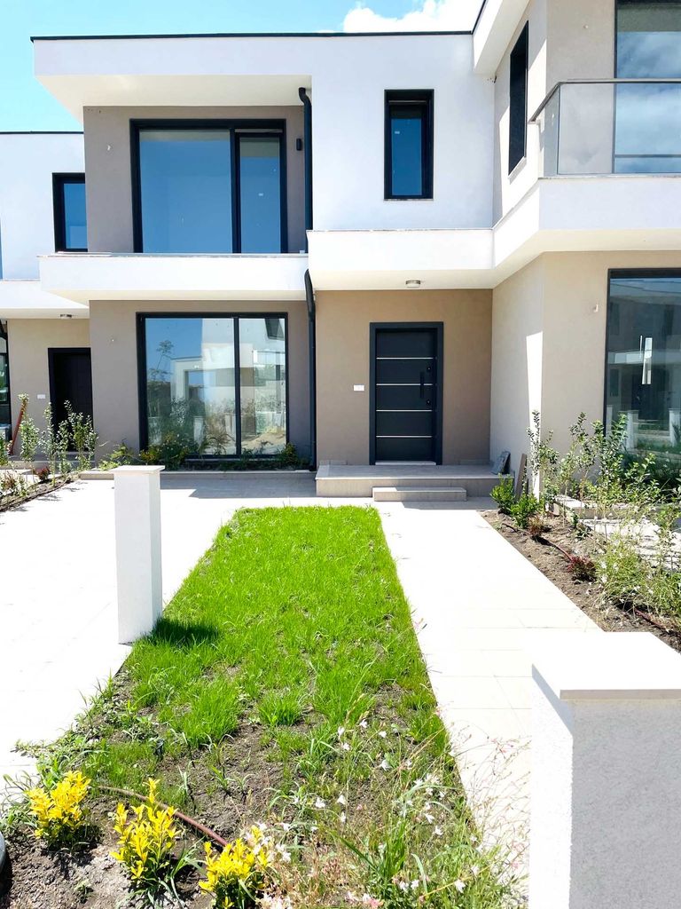 Дава се под наем Къща в Бургас, Сарафово - 112 кв.м за 1200 € - Снимка #1