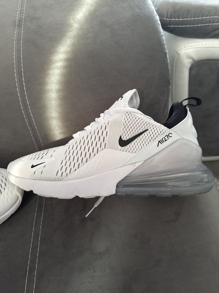 Nike Air Max 270