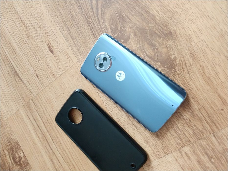Motorola moto x4 dual sim ca nou impecabil pretabil de colectie