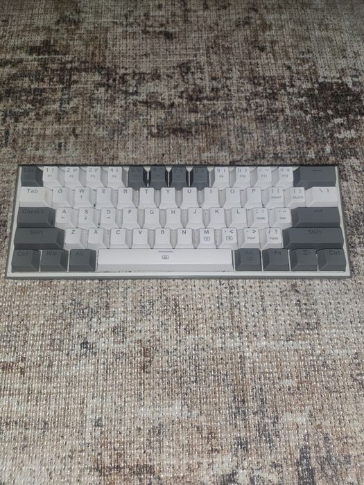 tastatura alba  redragon din setul RD-S131