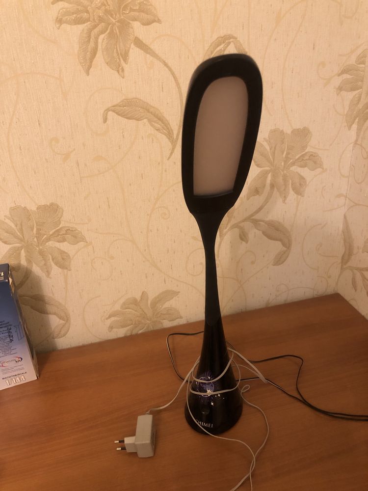 Продам лед лампу для компьютера.
