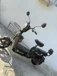 Vand scuter elecric