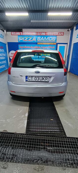Vând un Ford Fiesta mk 5 1.4 benzină