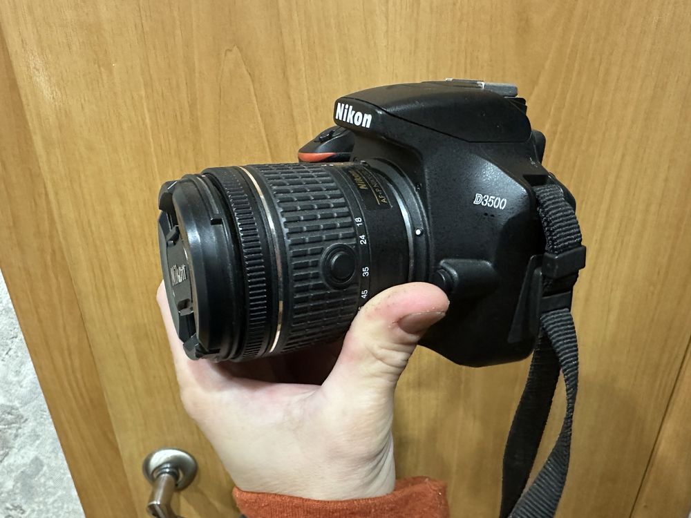 Nikon D3500 продаю! Состояние НОВОГО!