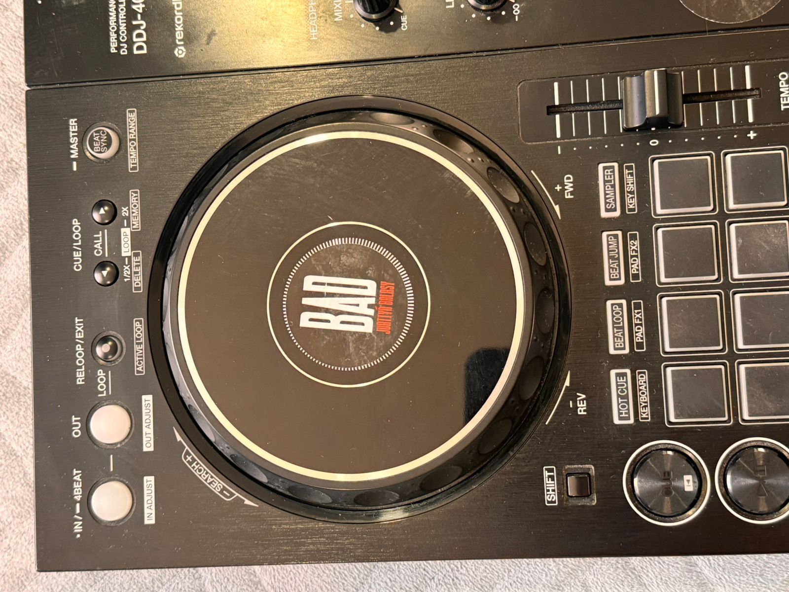 Контроллер Pioneer DDJ-400