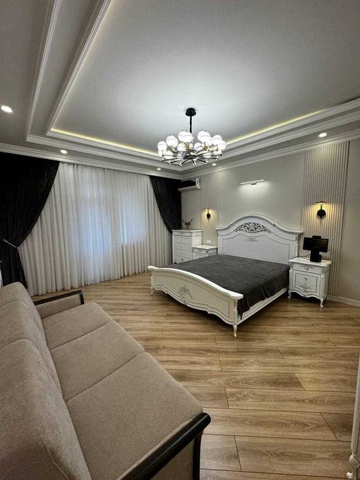 ГАБУС
Ц-2 (ор-р Алайский рынок)
4/5/8
Площадь: 166 м²