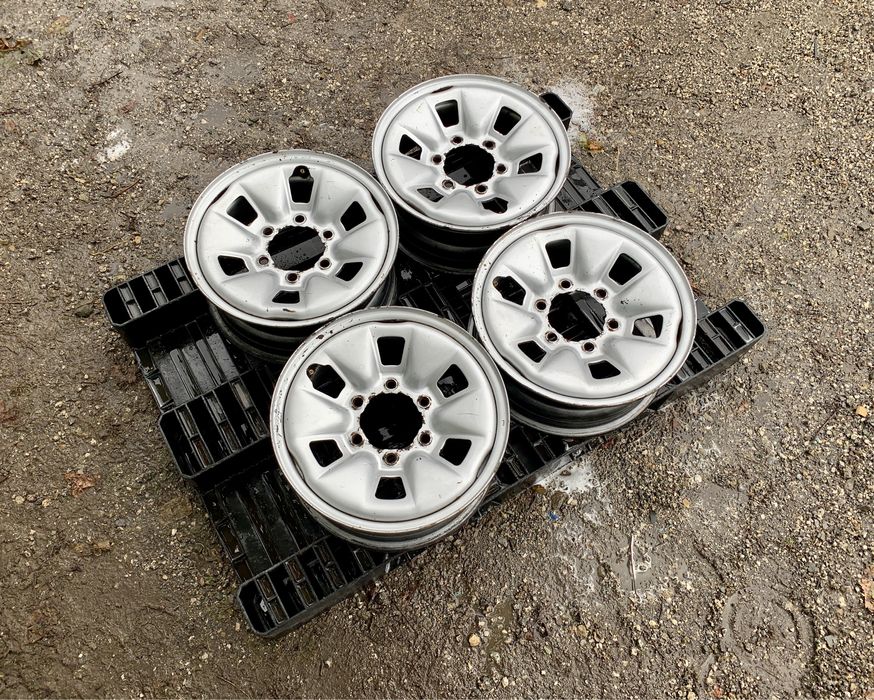 4бр.Оригинални железни джанти 15цола 6x139.7 за Toyota Hilux,Hiace