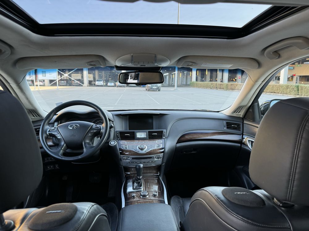 Infiniti M30 - 17000