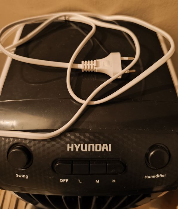 Vând răcitor aer portabil Hyundai