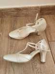 Pantofi cu toc 5 cm marimea 34