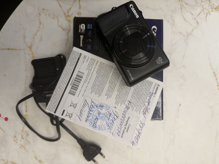 Canon powershot SX740 HS