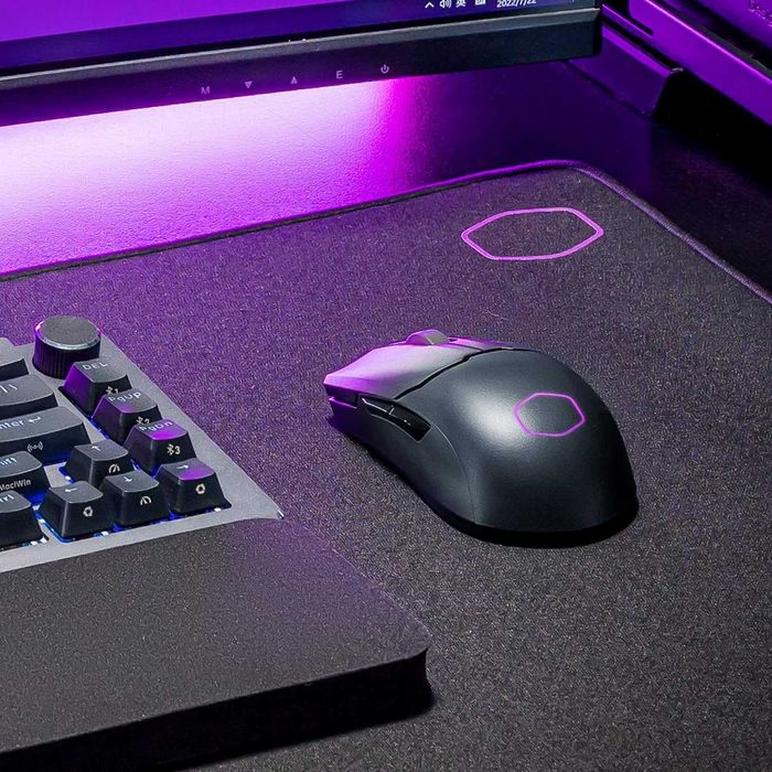 Безжична геймърска мишка Cooler Master MM712 19K DPI като нова