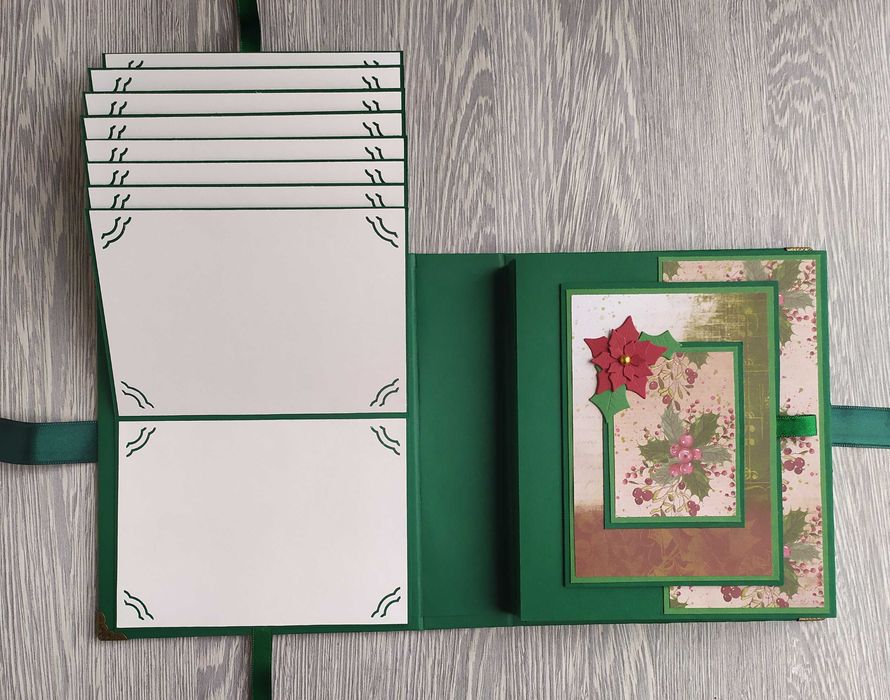 Коледен скрапбук албум в зелено /43.8