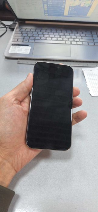 iPhone 15 Pro Natural Titanium