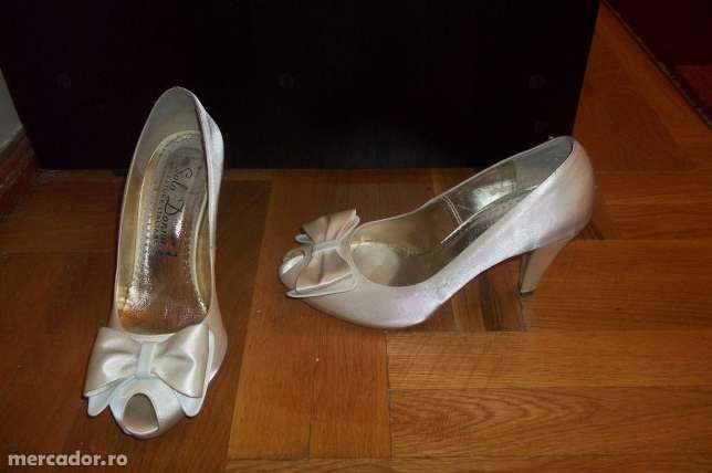 Pantofi dama
