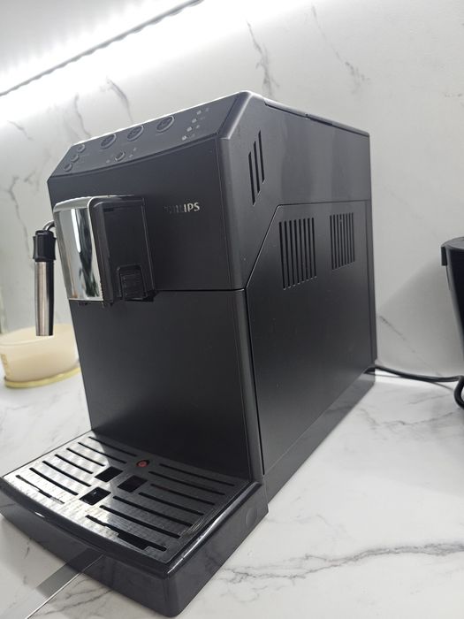 Vand espressor Philips automat in stare excelenta