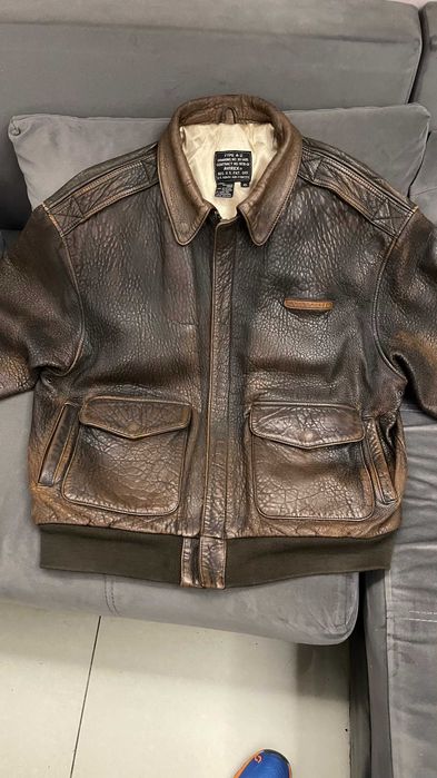 Продавам: Яке Avirex оригинално USA