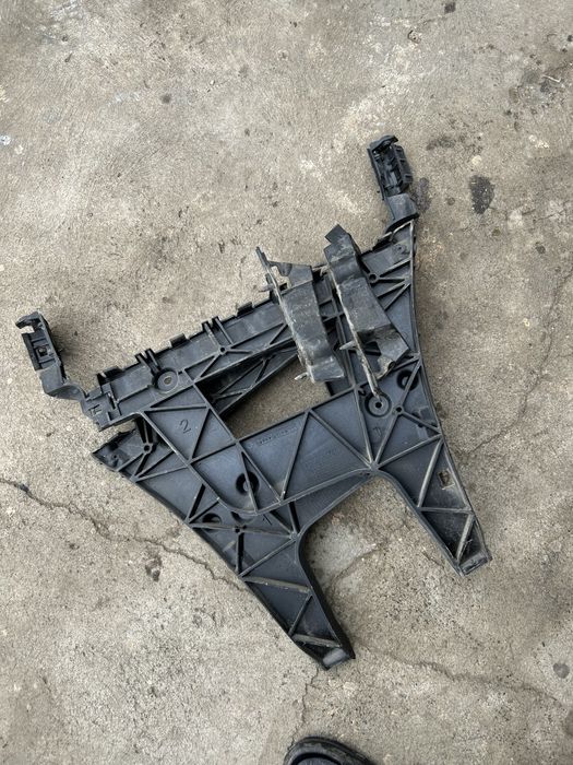 Dezmemebrez audi a4 b8