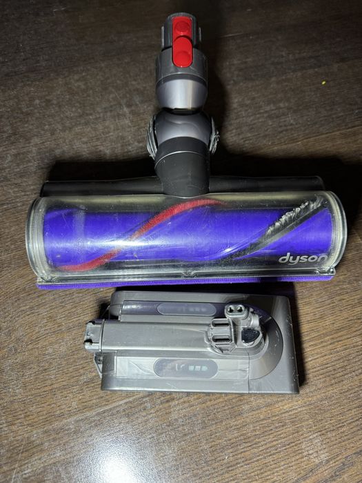 Dyson V10 perie motorizata si acumulator originale