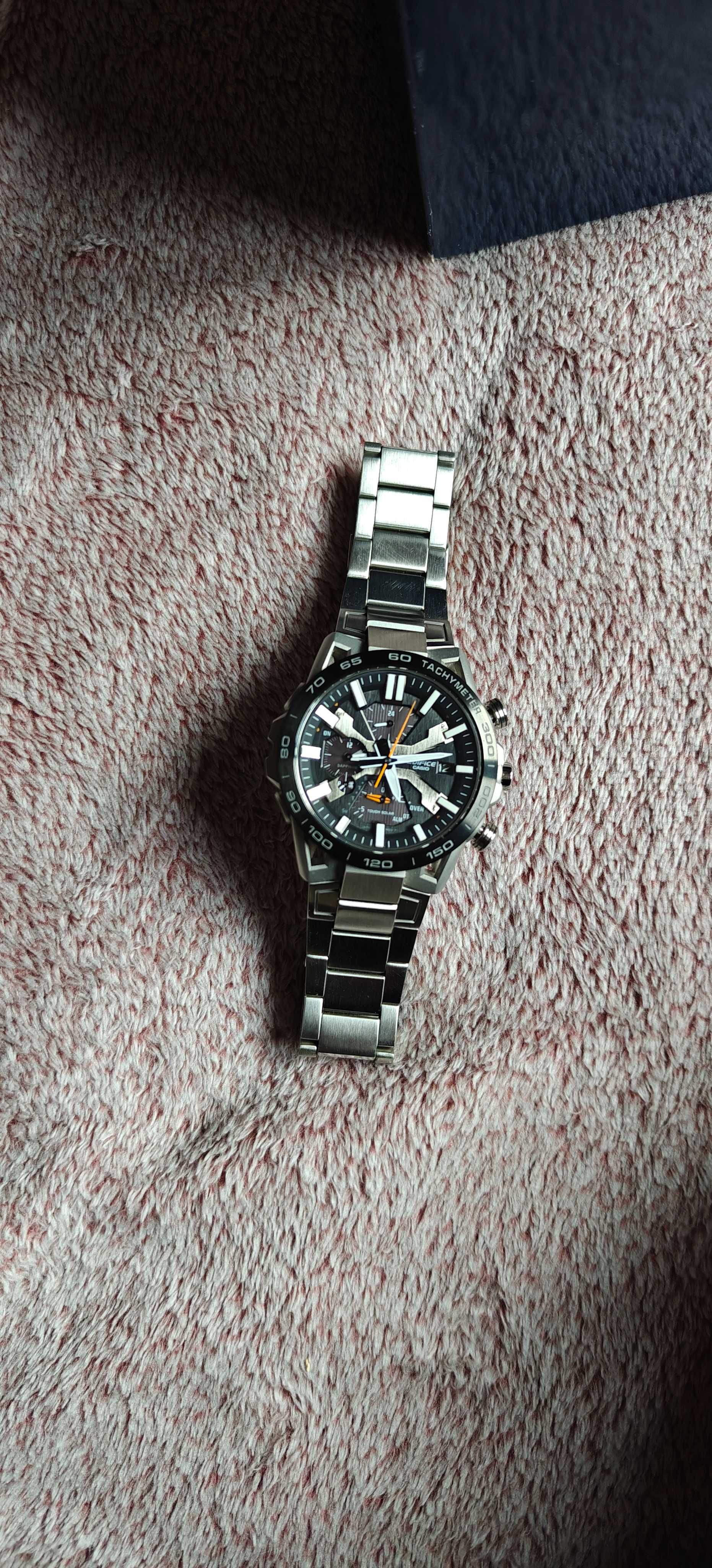 Casio Edifice EQB-2000B-1AER Bluetooth