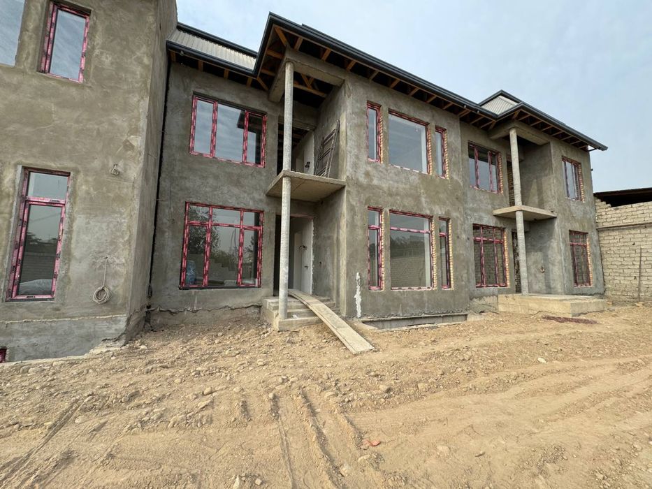 Срочно продается Коттедж МирзоУлугбекский р-н Махалля Амира Темура