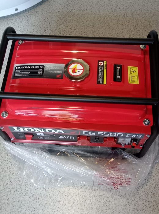 Бензиновый генератор Honda eg 5500 cxs