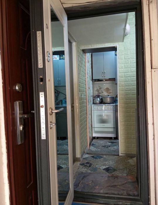 СРОЧНО ПРОДАЕТСЯ КВАРТИРА | 1/1/5 | 29 кв.м | Чиланзар 7 квартал