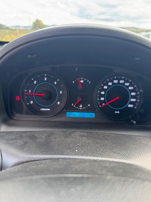 Chevrolet Captiva 2.2 D, 184 cp, 4x4 , 7 Locuri, Navi, CUTIE DEFECTĂ