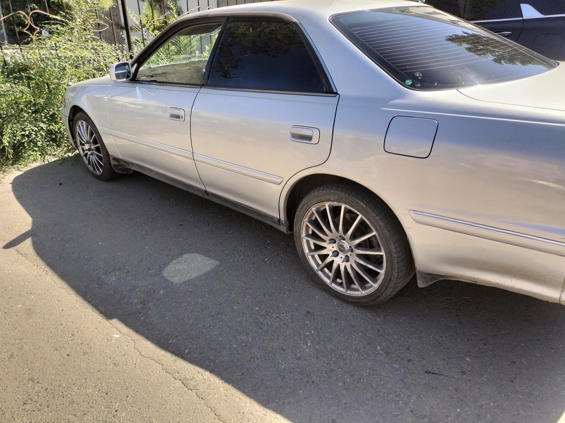 Продам резину с диском на R18