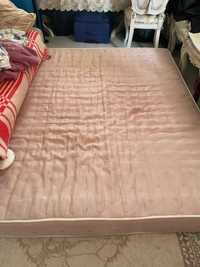 двуспальная кровать с матрасом всего за 7000 тенге