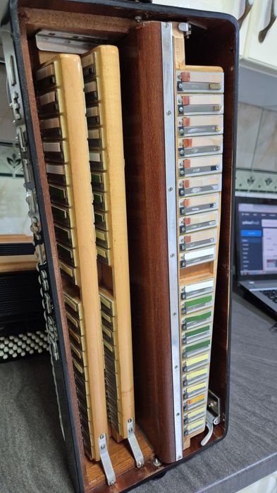 Acordeon Weltmeister Supita Cassotto 2/2 stare de Top