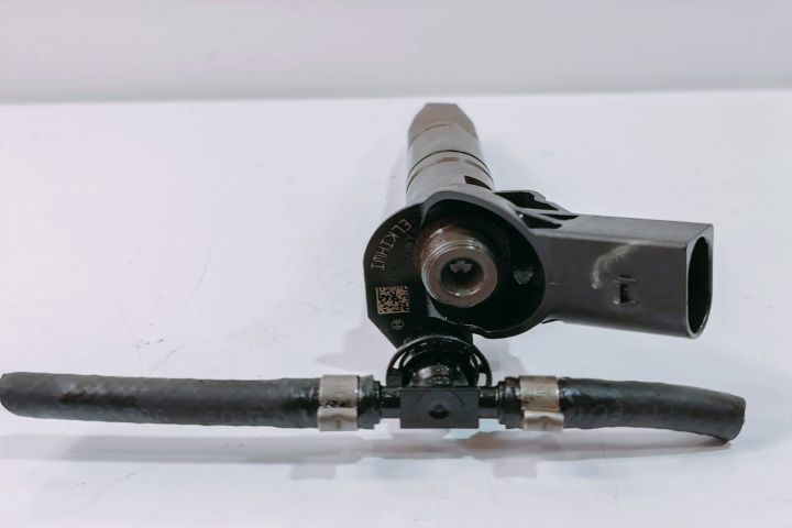 Injector  Bosch 3.0 cdi 0986435355 Mercedes-Benz CLS-Class C219 seria