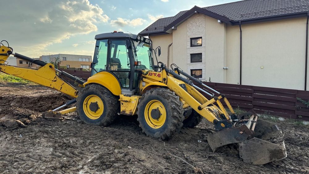 New Holland LB115 Perfect