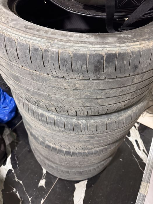 Продам летнюю резину R19 Kumho