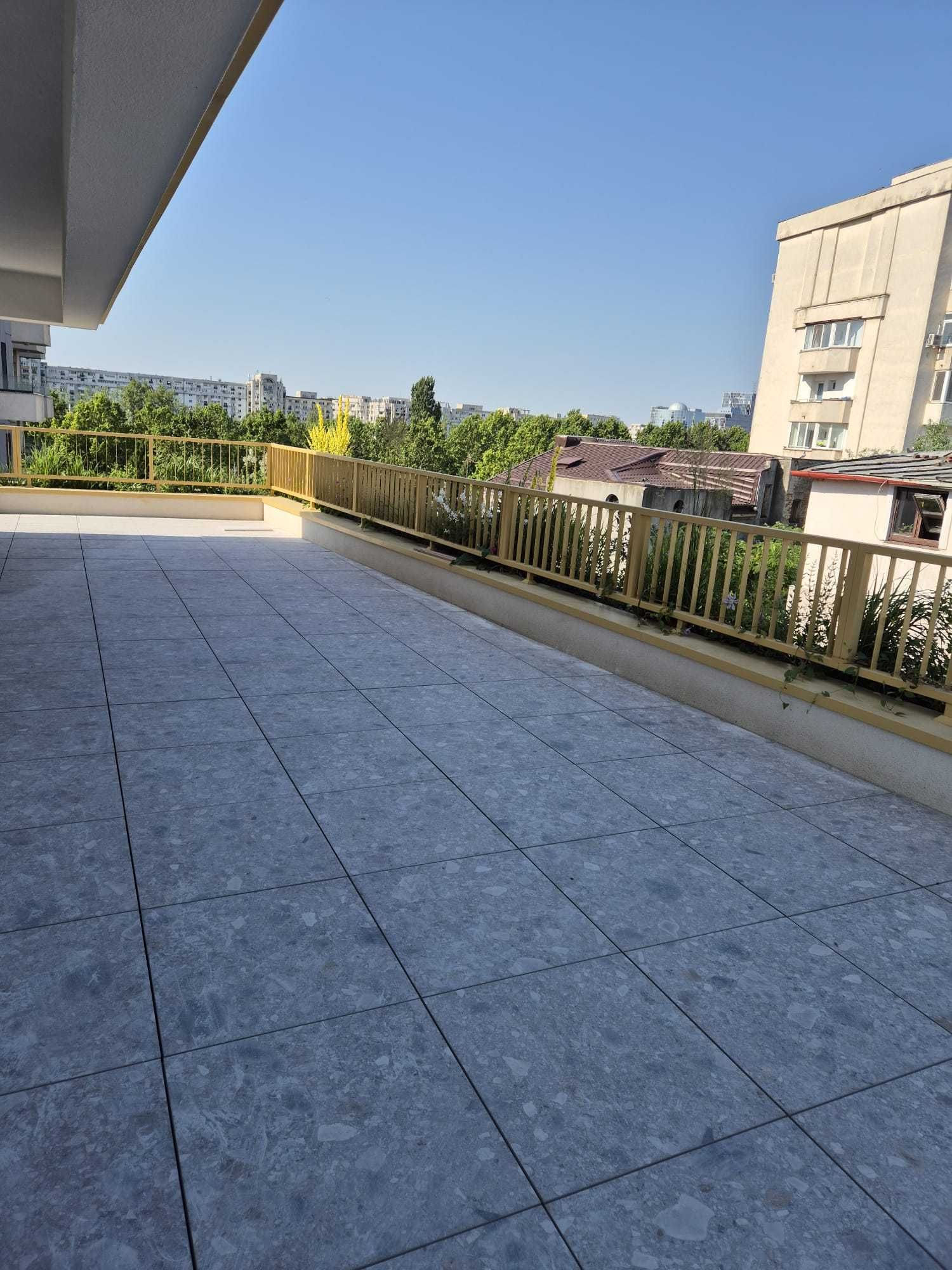 Penthouse Nou Bucuresti de Vanzare - Unirii - 3 Camere - Bloc 2025
