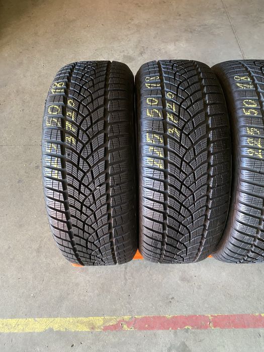 Anvelope iarna 225/50/18 Goodyear Ultra Grip Performance 225 50 18 R18