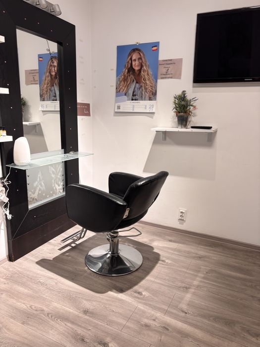 Inchiriez post coafura-frizerie